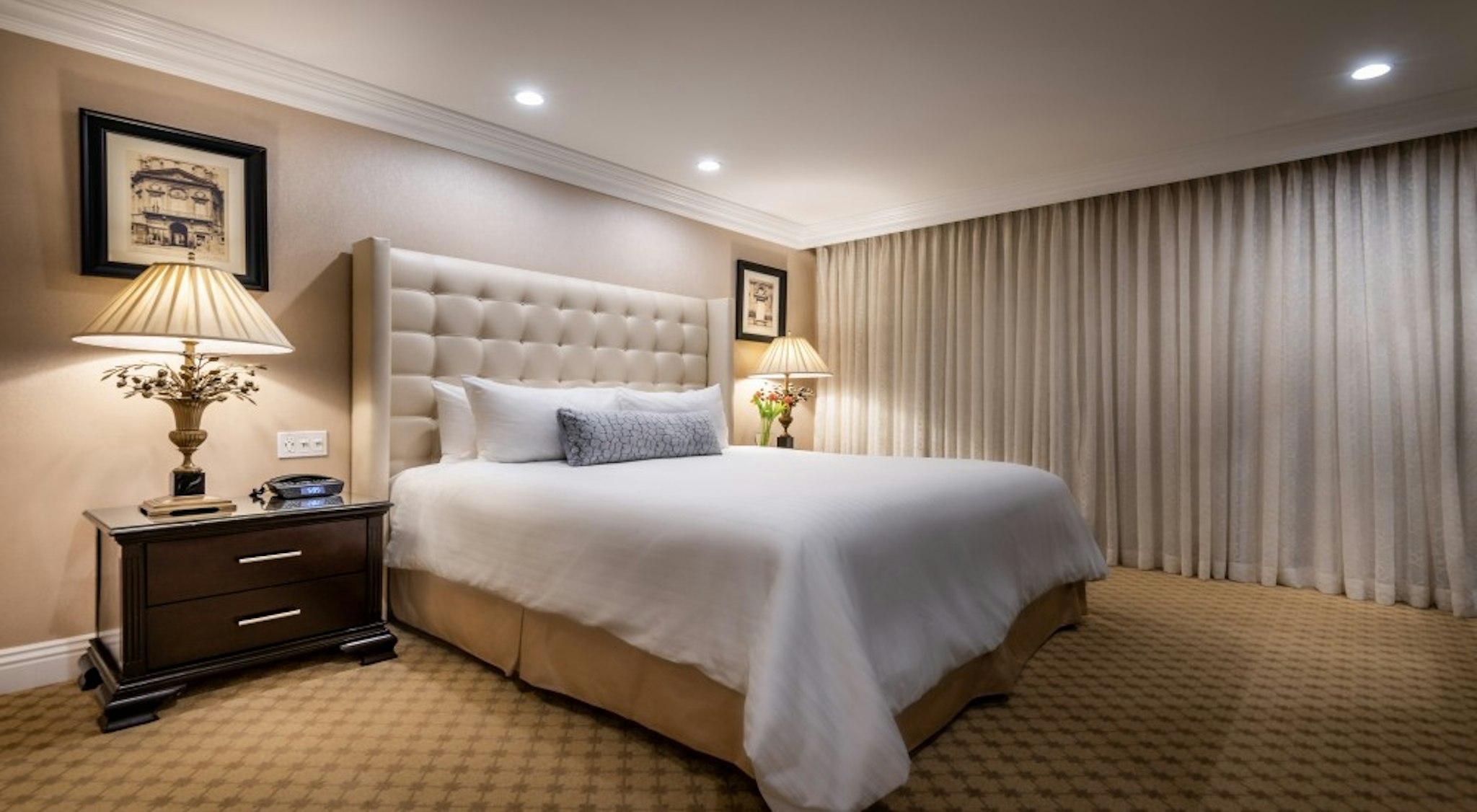 Beverly Hills Plaza Hotel & Spa 15/63