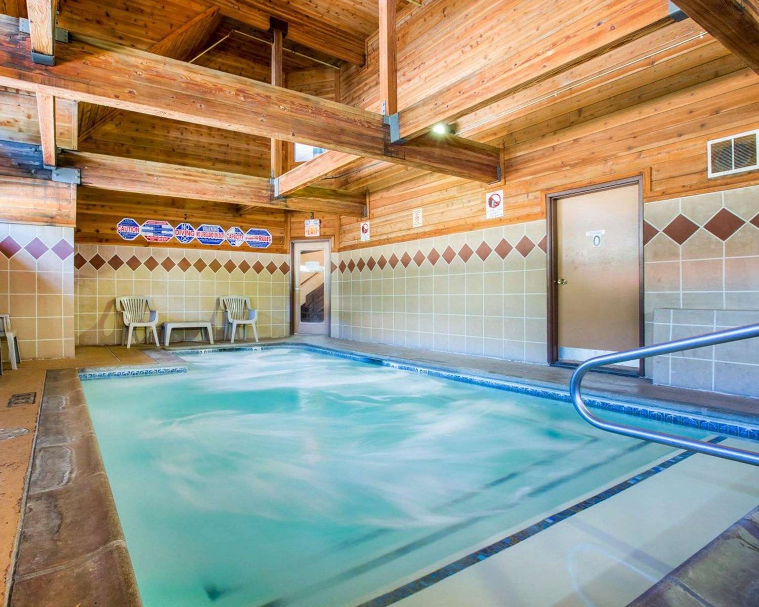 Quality Inn Mammoth Lakes 16/37