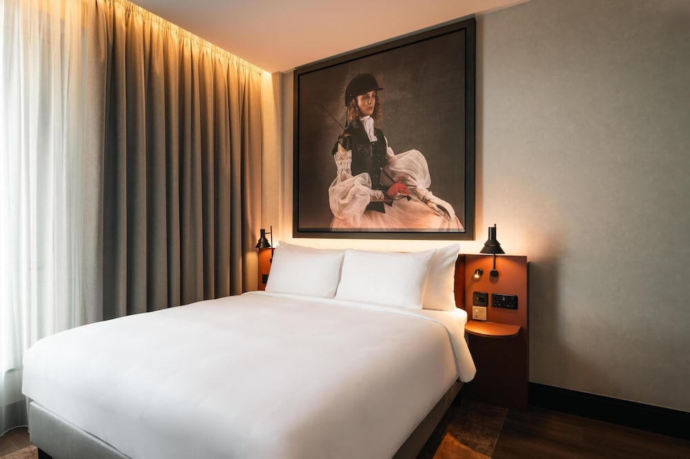 Radisson RED Galway 14/49
