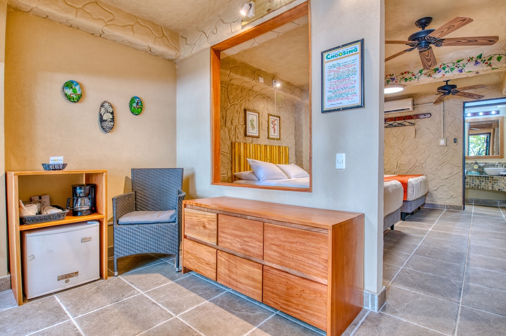 Ylang Ylang Beach Resort 6/78