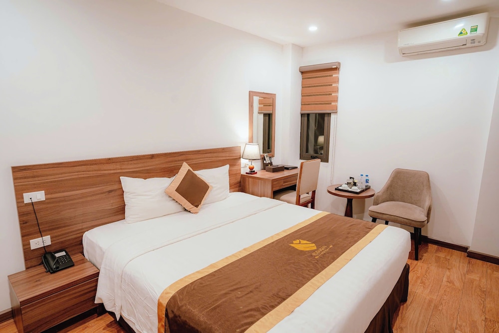 Rosarian Hotel 14/40