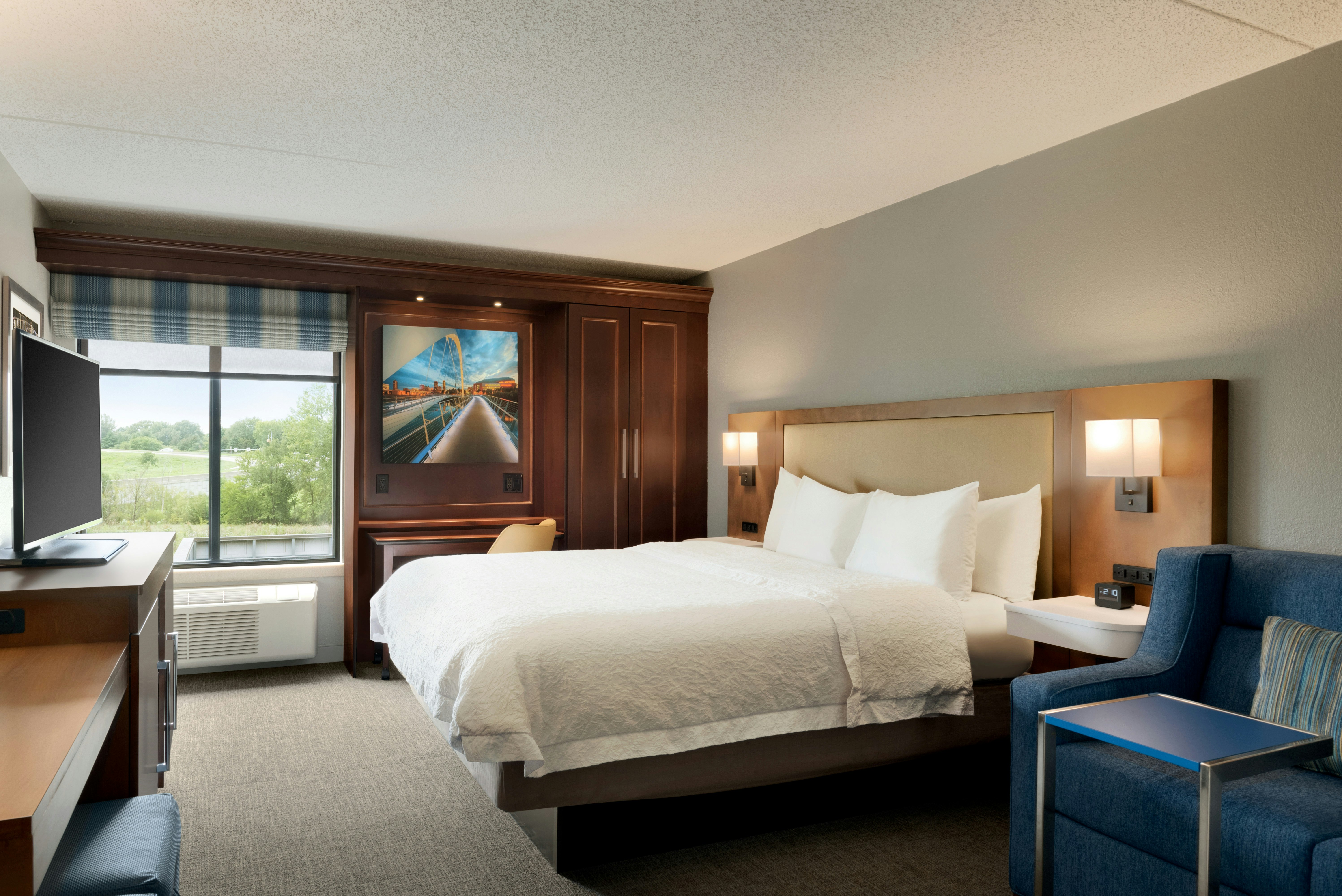 Hampton Inn West Des Moines Lake Drive 18/43