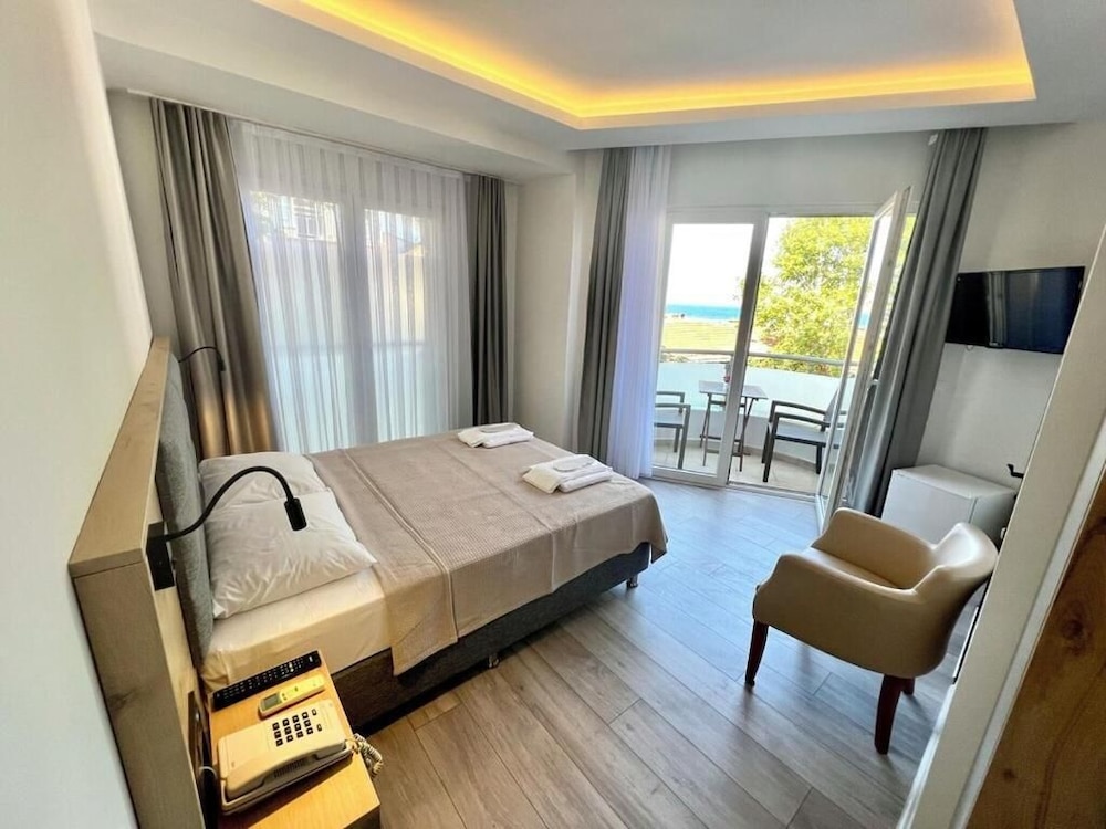 Marine House Boutique Hotel 26/51