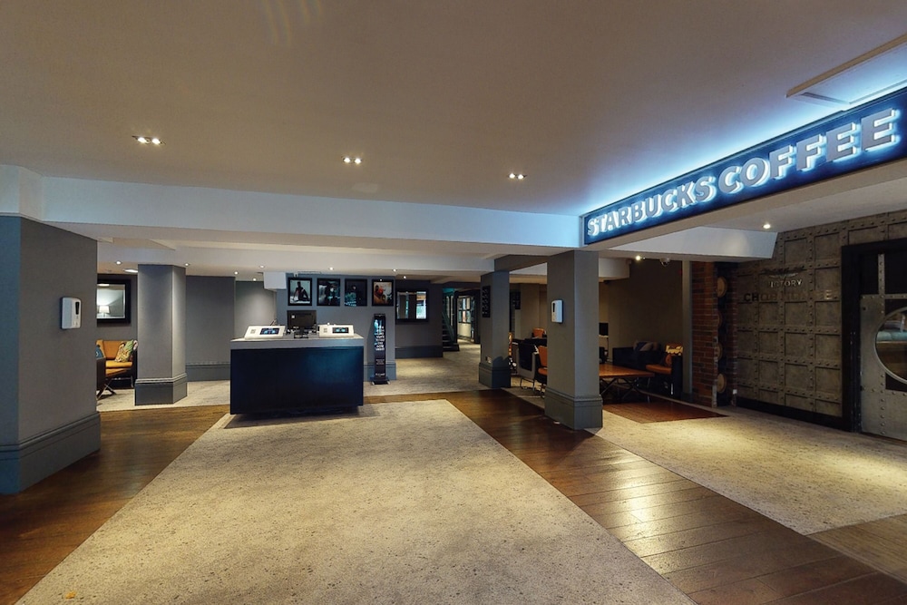 Village Hotel Manchester Cheadle 2/50