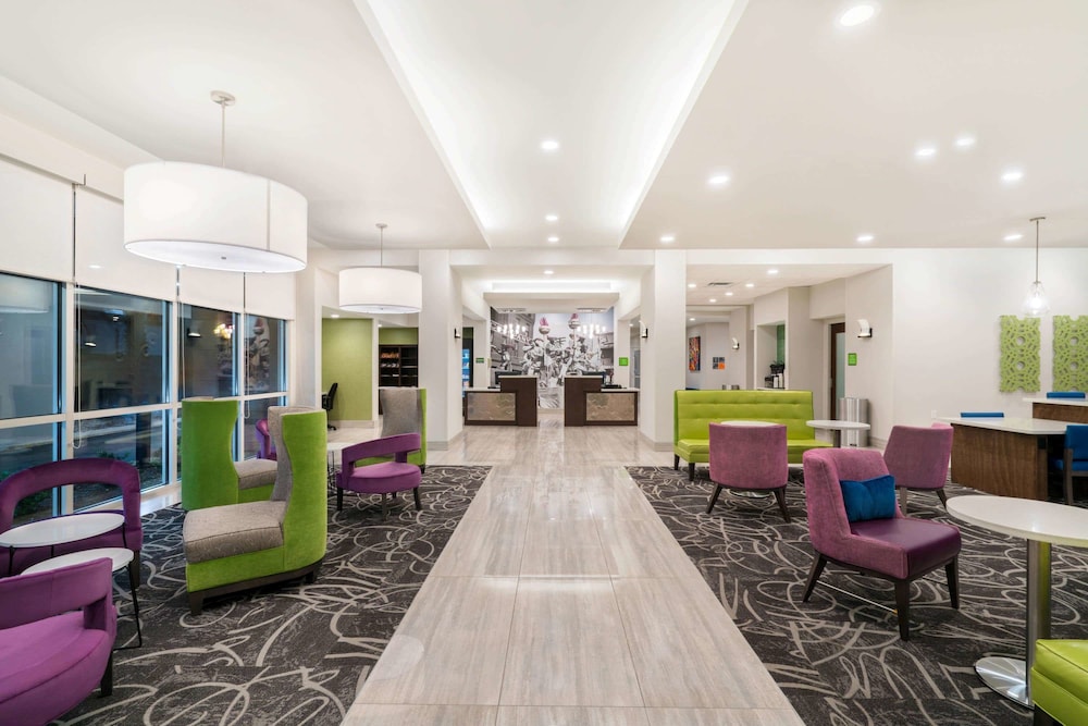 La Quinta Inn Suites By Wyndham Mobile 60/70
