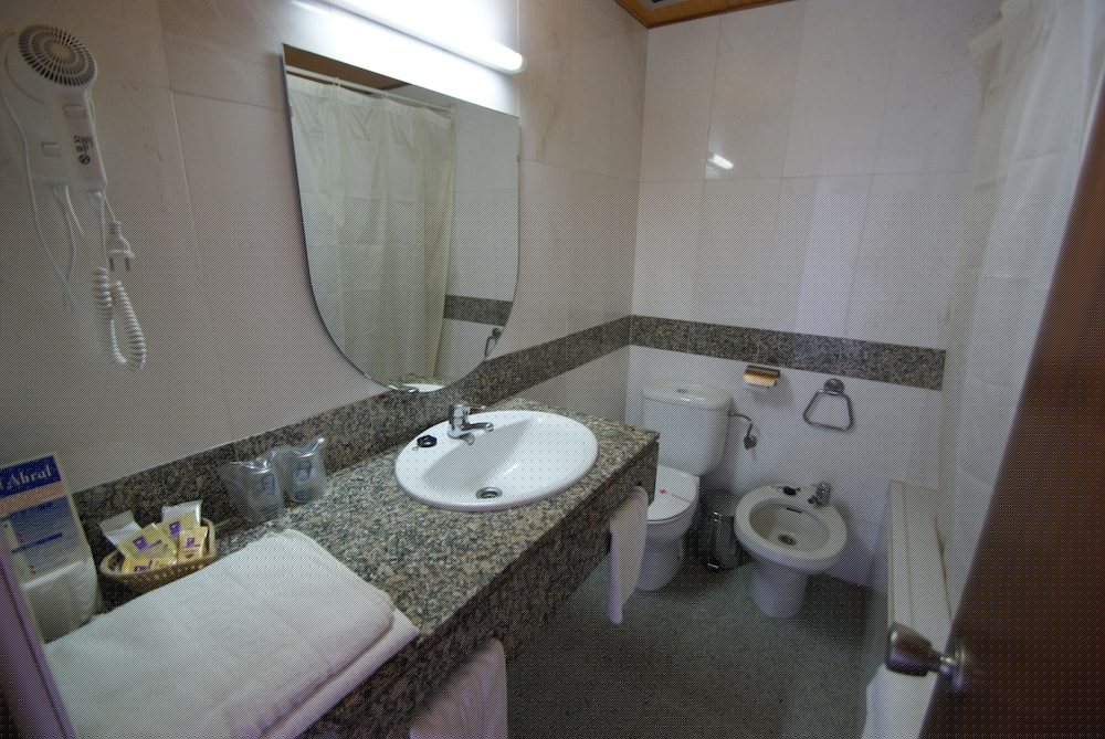 Abrat Hotel 21/64
