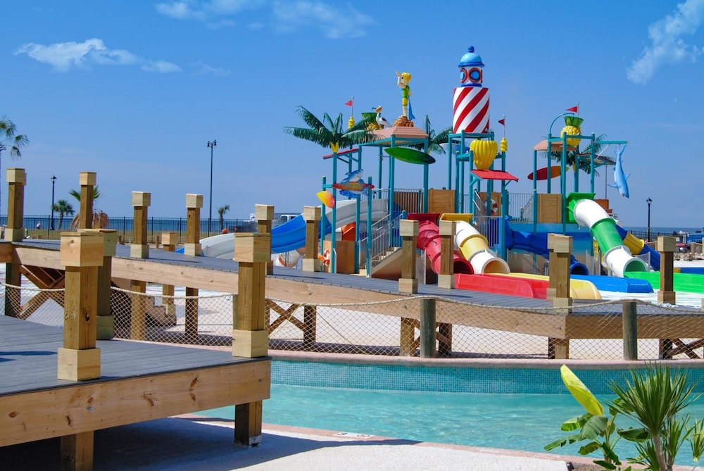 Centennial Plaza Resort Gulfport 41/50