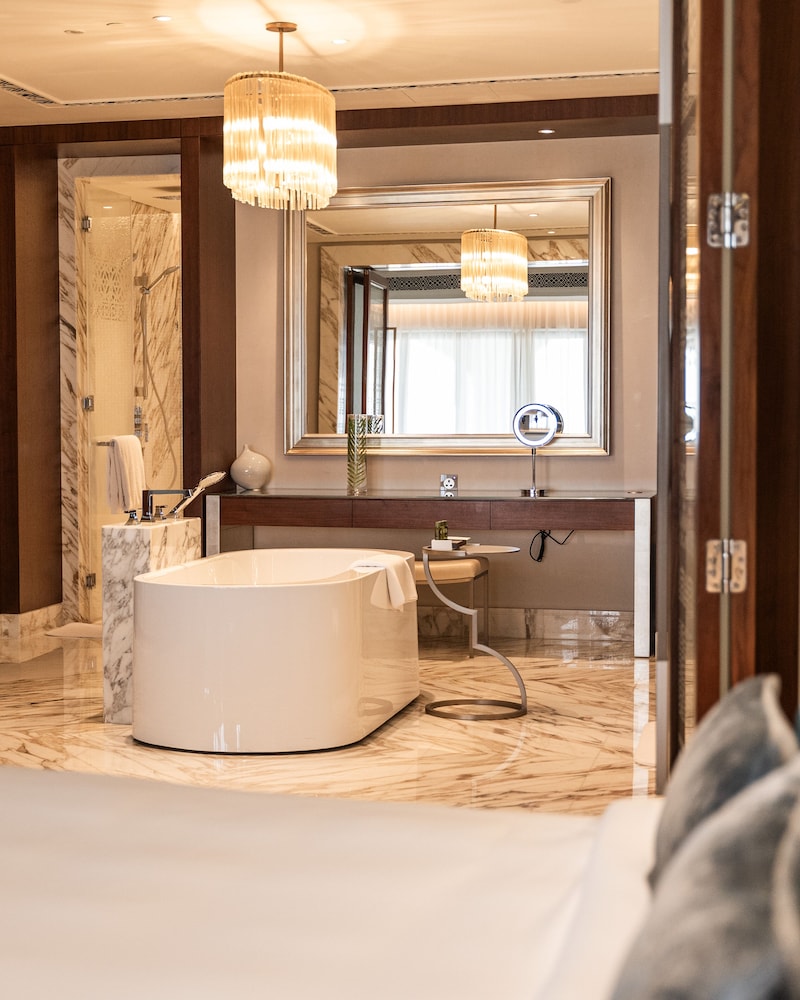 Royal Saray Resort 67/67