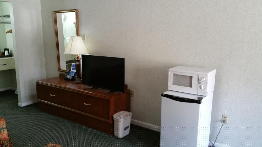 Express Inn Suites 25/52