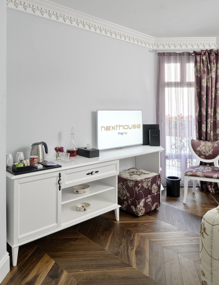 Nexthouse Pera 30/42