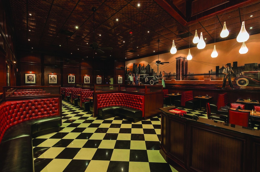 Red Garter Hotel and Casino by Red Lion Hotels 27/36