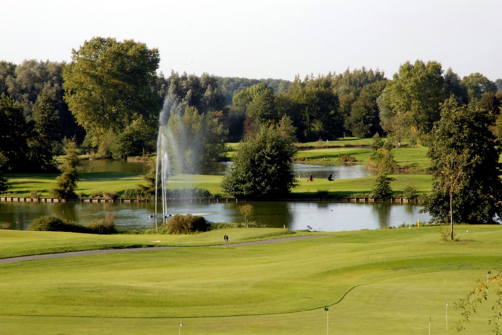 NOVOTEL VALENCIENNES AERODROME 44/48
