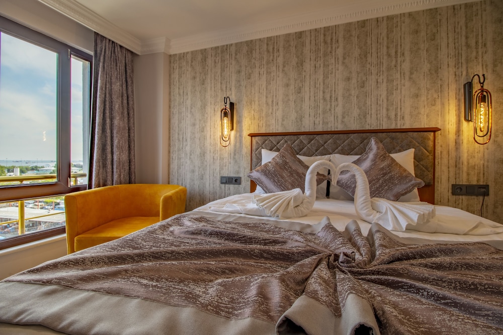 Avrasya Port Hotel 11/40