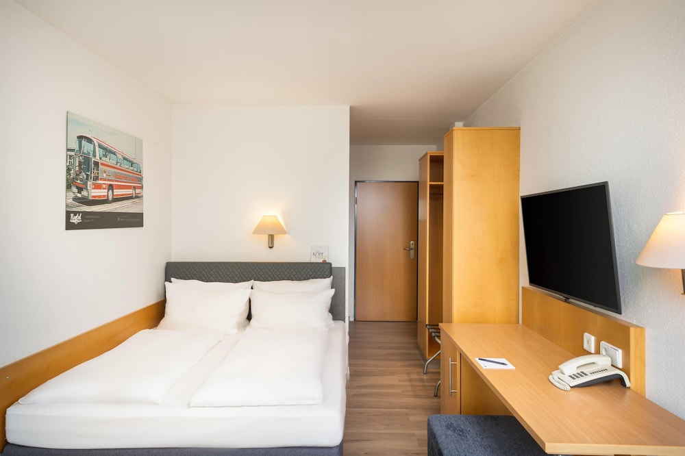 Standard, Double Bed