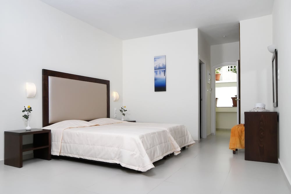 Troulis Apart Hotel 13/74