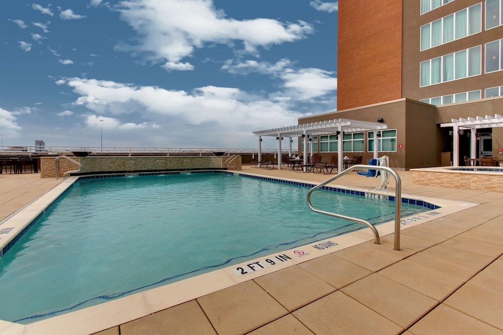 Drury Plaza Hotel Dallas Richardson 25/50