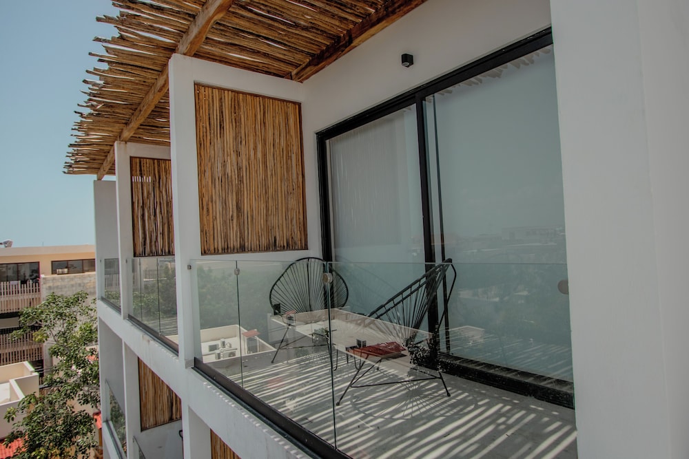 Erena Tulum 40/40