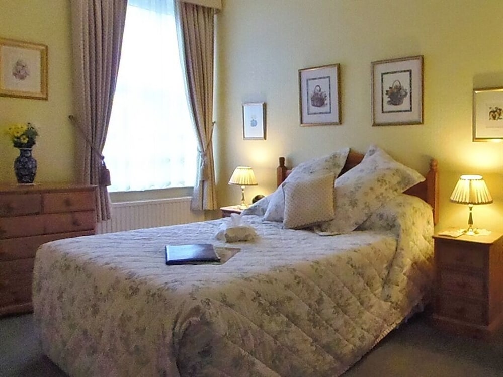 City Guest House 4/12