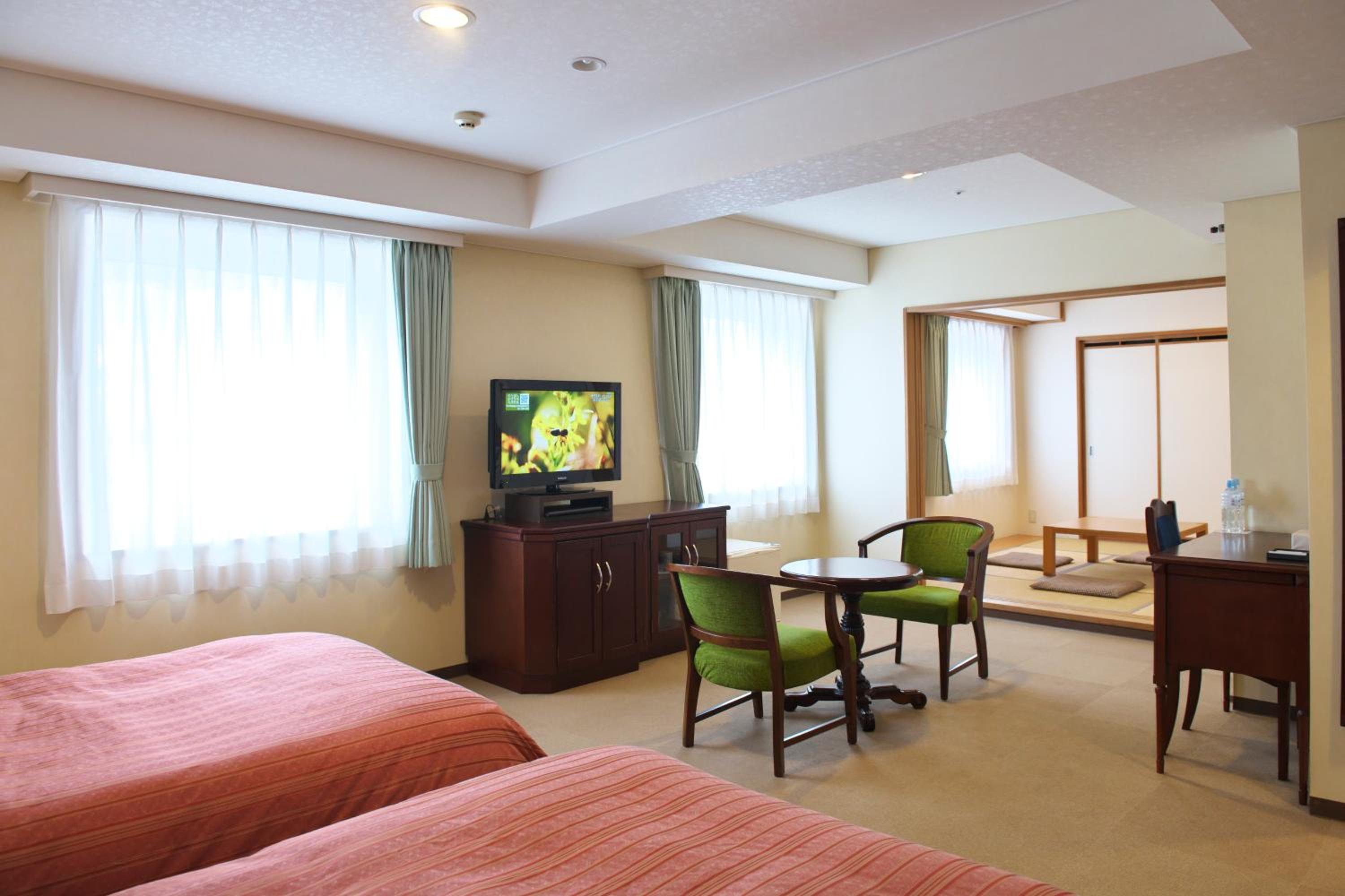 Hyper Hotel Chitose (ex Chitose Station Hotel) 31/57