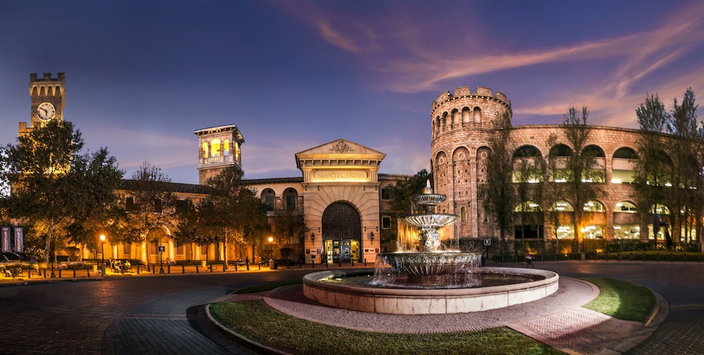 Sunsquare Montecasino 7/66