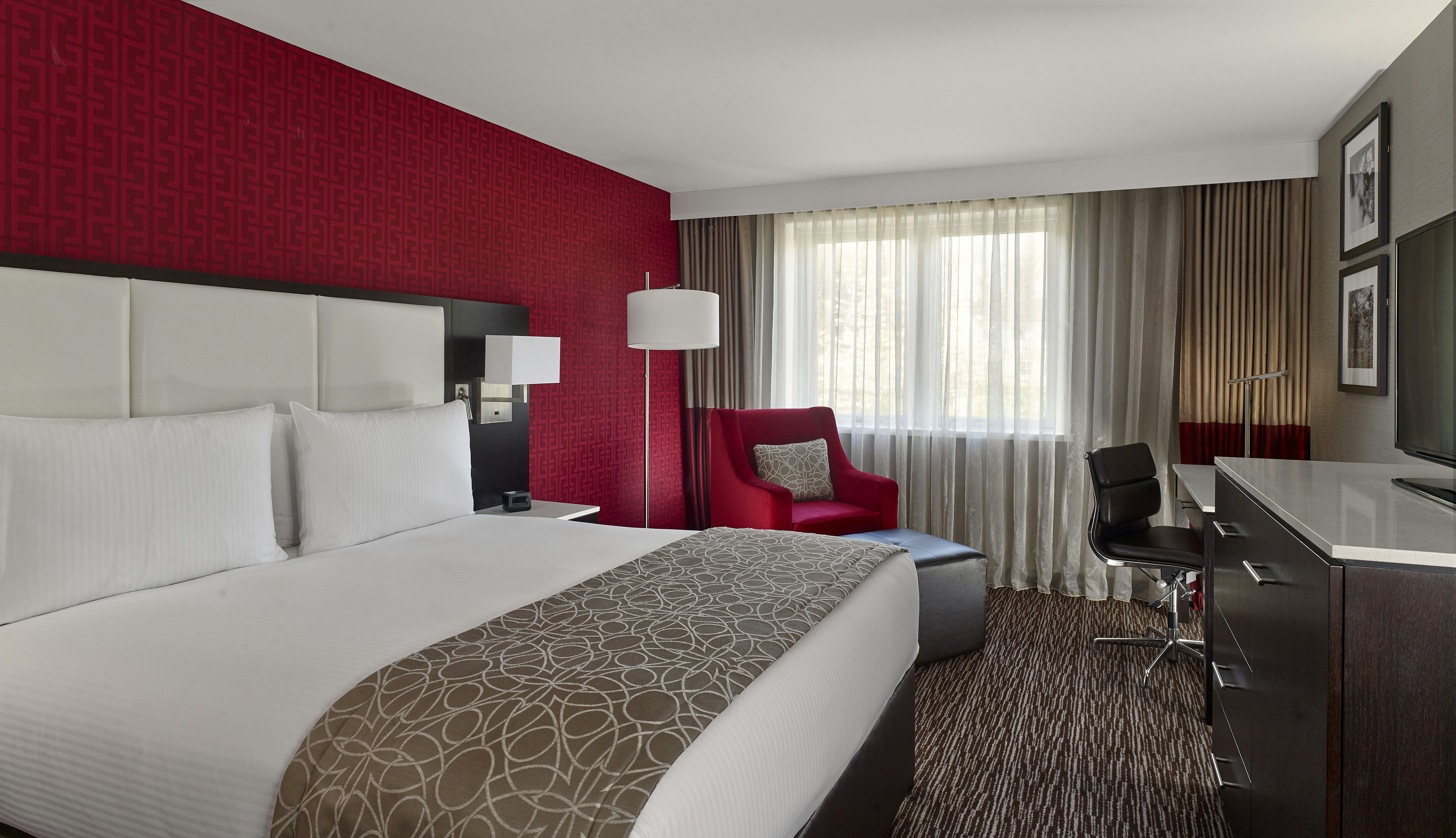 GUEST ROOM, QUEEN BED