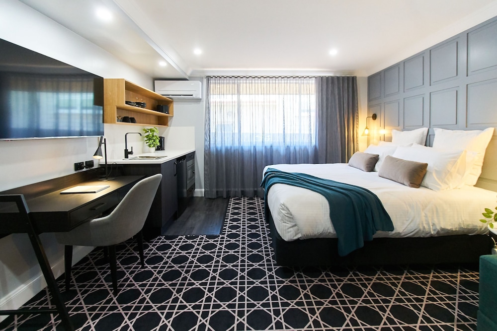 COUNTRY COMFORT ARMIDALE 14/63