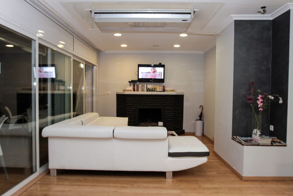 Hotel 139 10/63