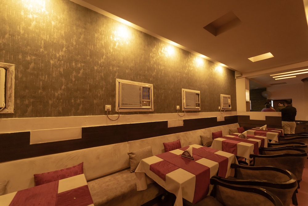 Hotel Celebration 33/53