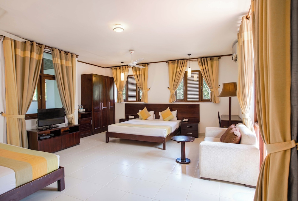 Lavendish Okrin Hotel 15/48