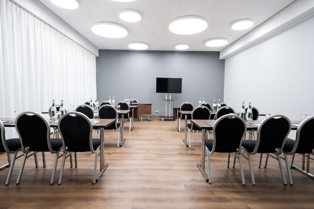 Radisson Blu Conference Hotel, Dusseldorf 58/69