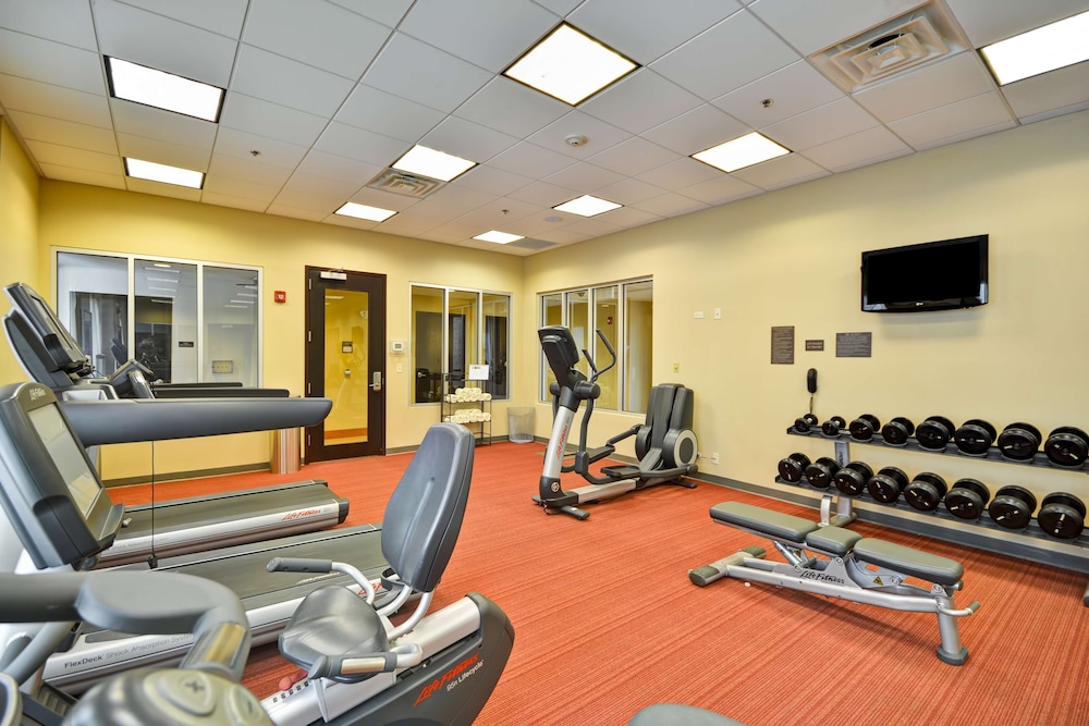 Hyatt Place Chicago/Naperville/Warrenville 39/68