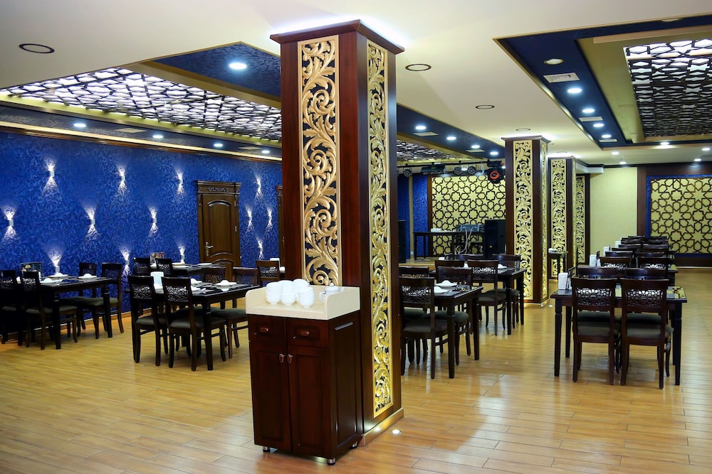 Grand Capital Hotel 42/50