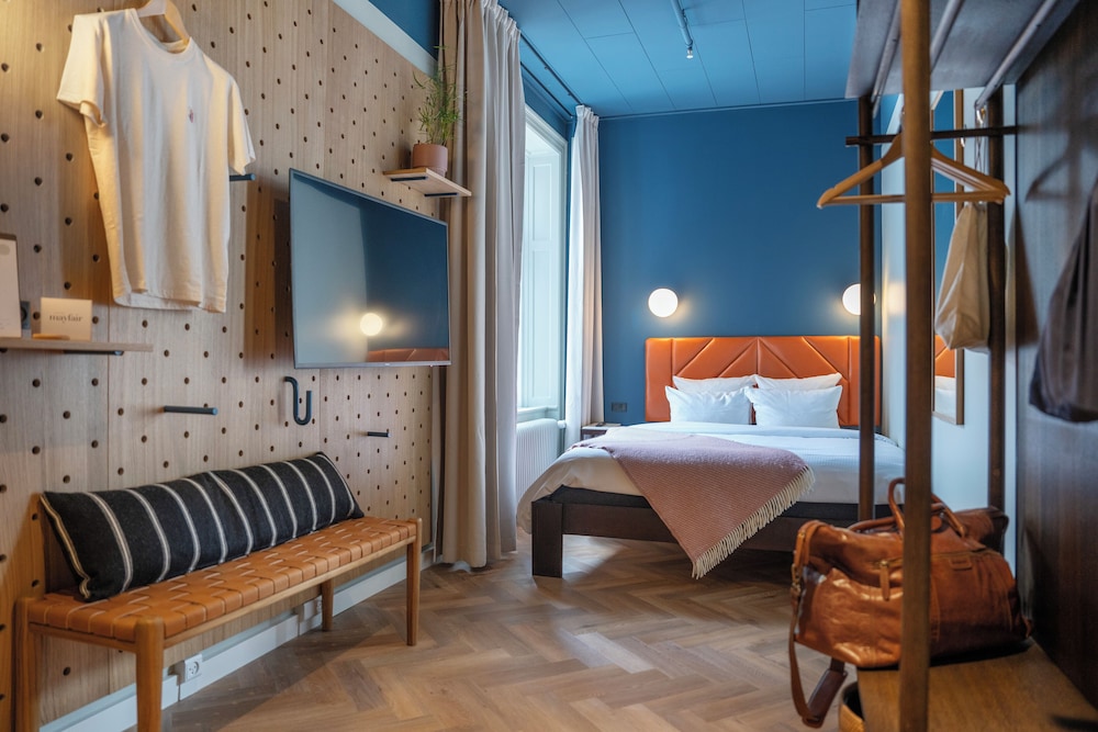ECONOMY, DOUBLE BED