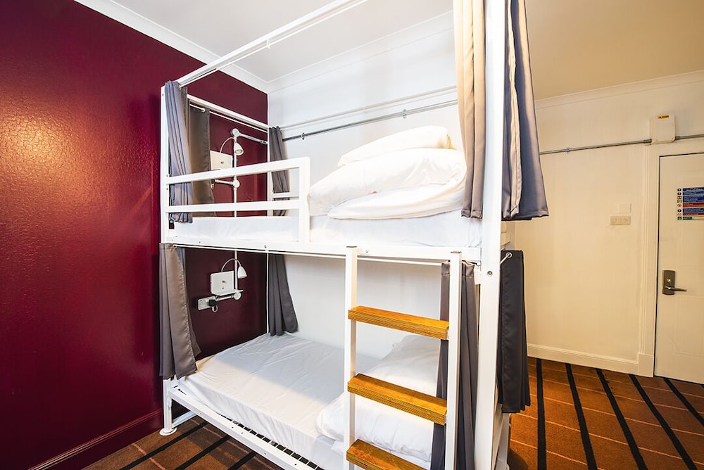 Safestay Glasgow Charing Cross 9/31