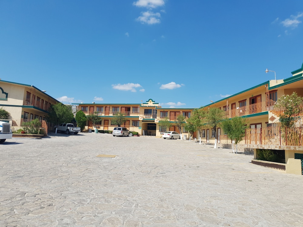 Hotel Posada Santa Fe 2/50