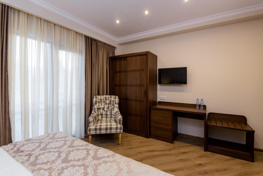 Orchid Boutique Hotel 38/43