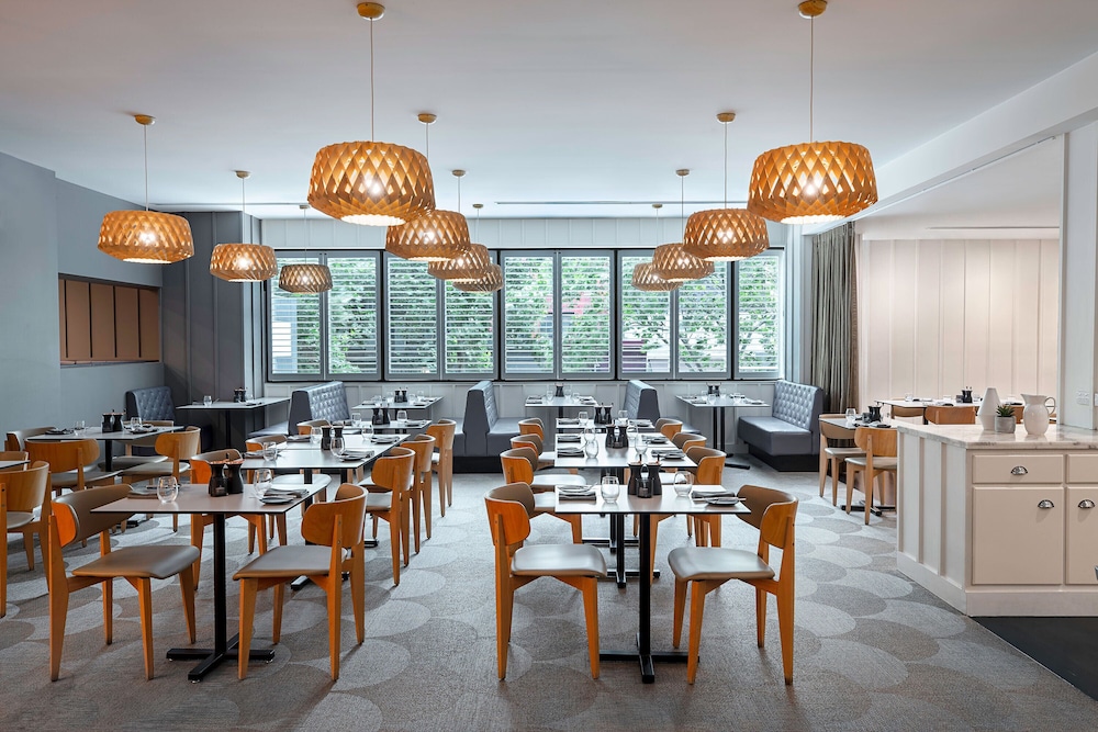 Mantra on Russell Melbourne 48/64