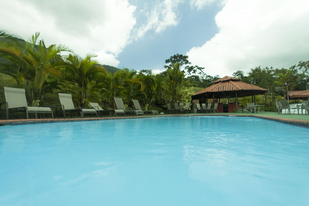 Green Lagoon Wellbeing Resort 69/71
