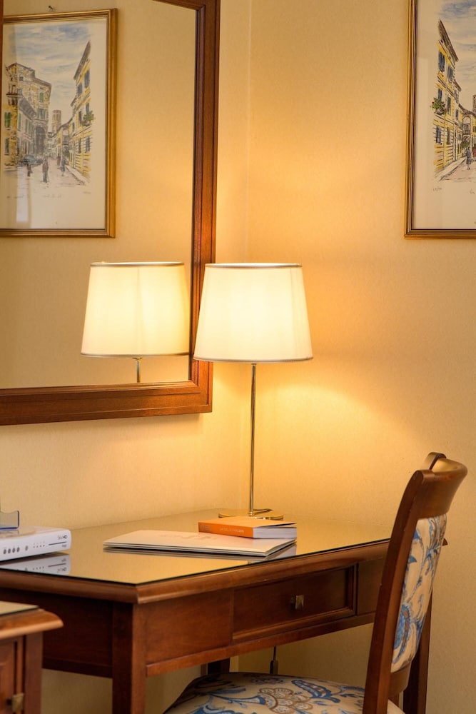 Albergo Reggio 40/63
