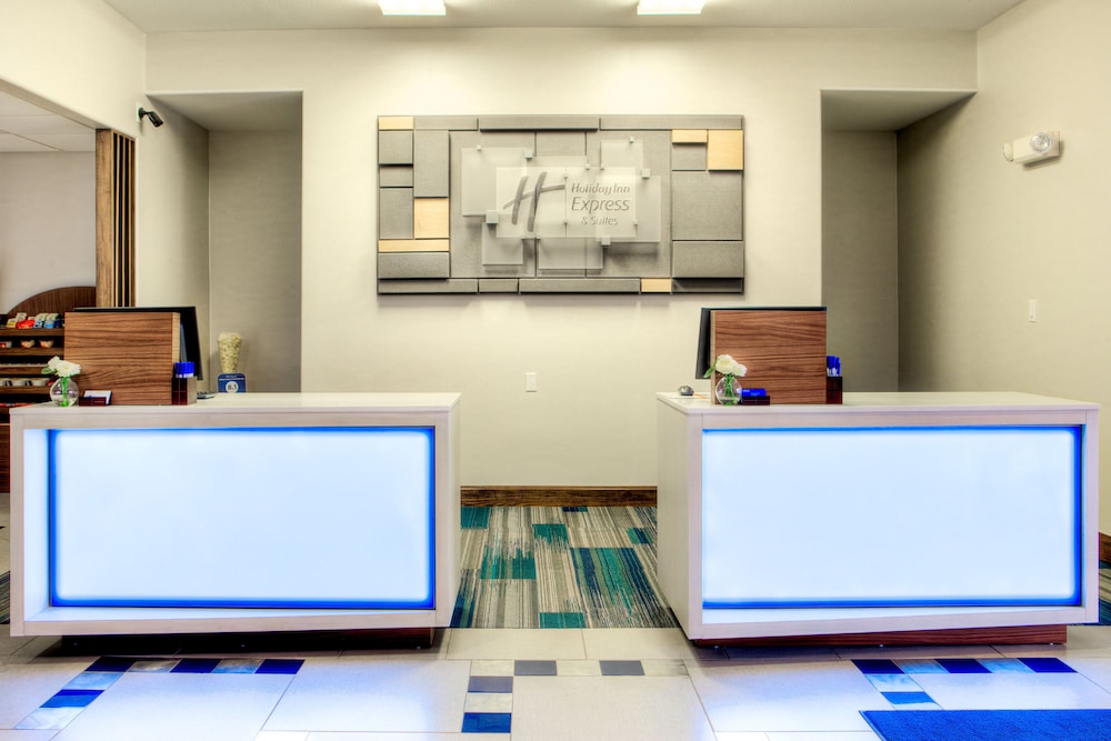 Holiday Inn Express Hotel Suites Hutto 9/72