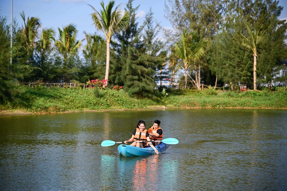 Emerald Ho Tram Resort 44/47