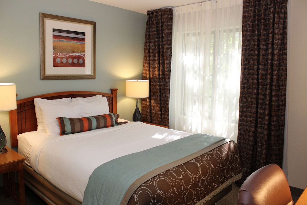 Sonesta ES Suites Portland Vancouver 41st Street 13/39