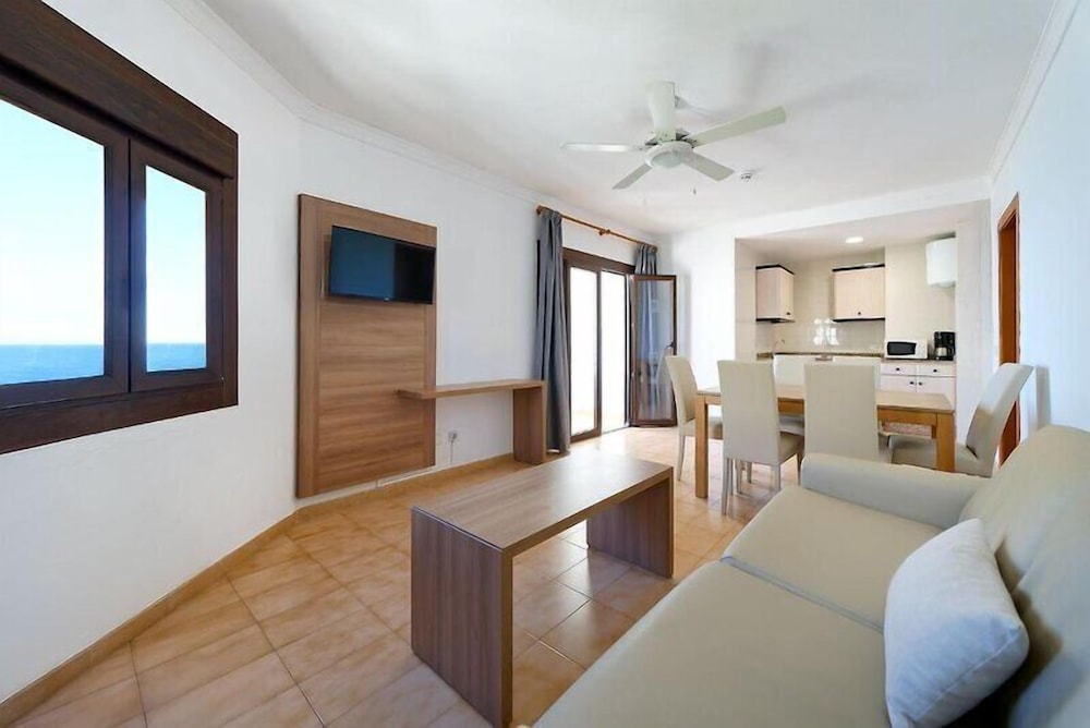 R2 Cala Millor Beach Apartment 31/50