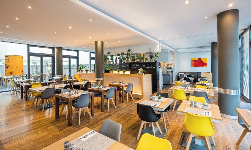 Lindner Hotel Berlin Ku'damm, part of JdV by Hyatt 54/67