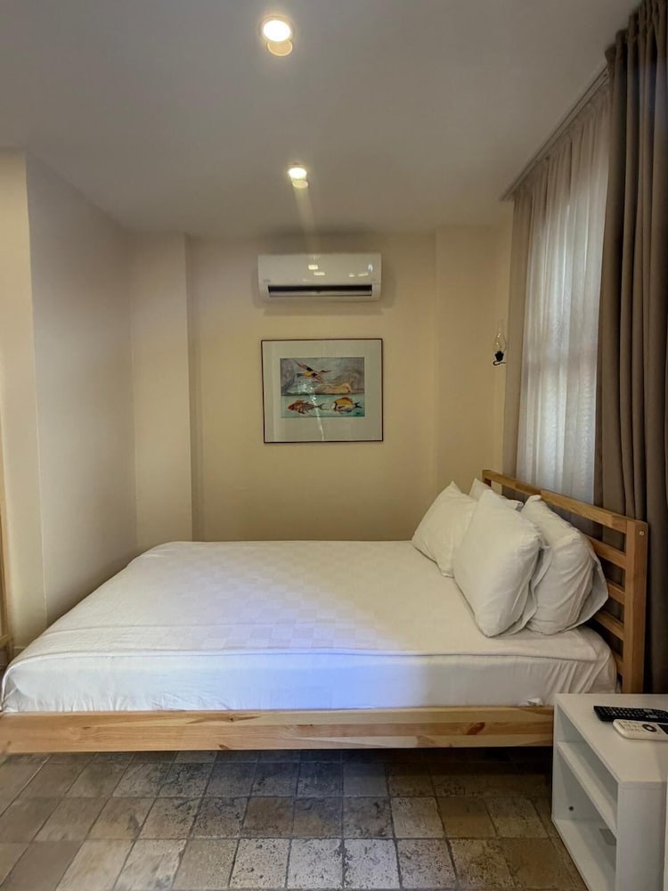 La Paloma Hotel 7/50