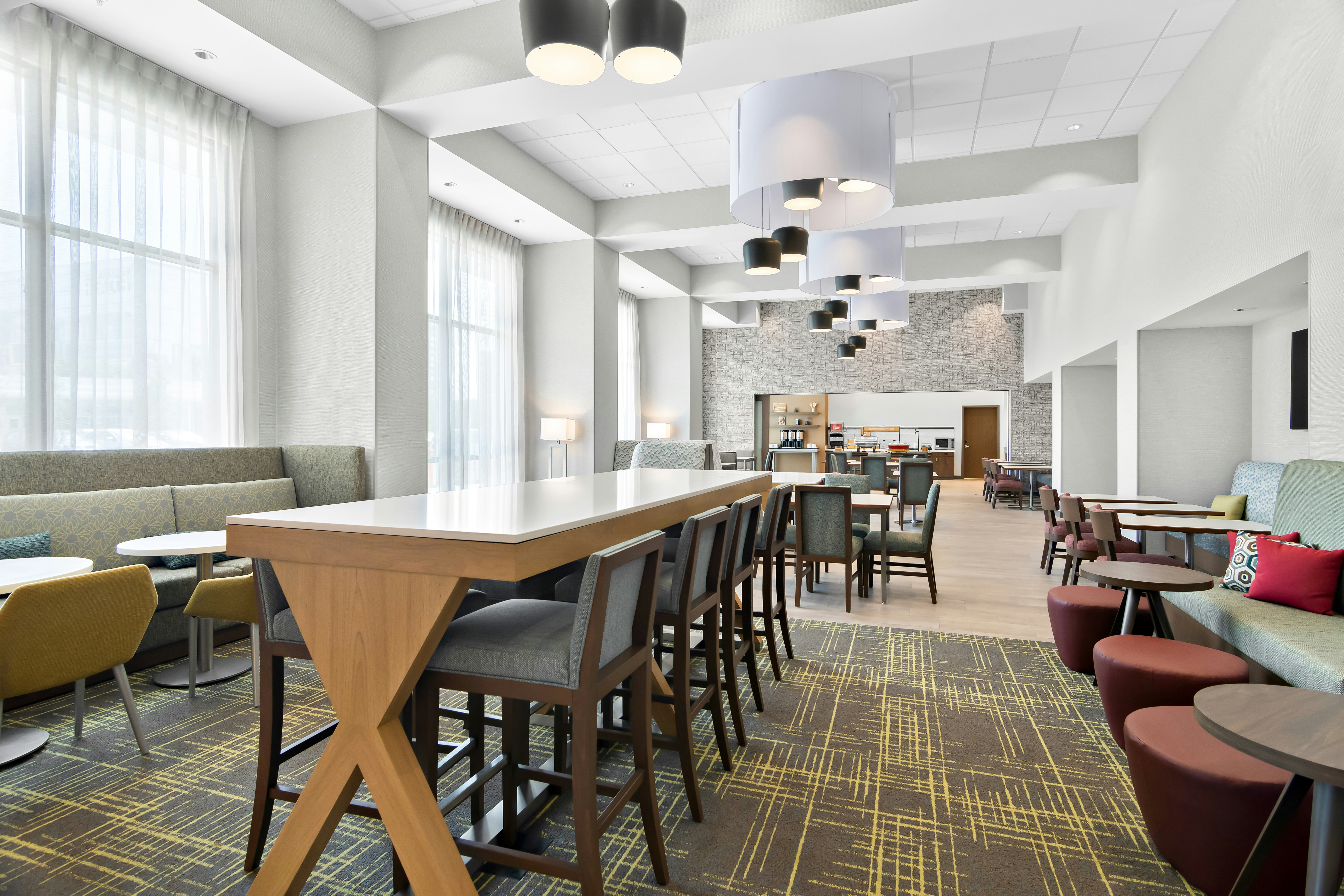 Hampton Inn & Suites Chicago Medical District UIC 27/34