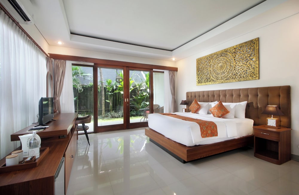 Putri Ayu Cottages 19/63