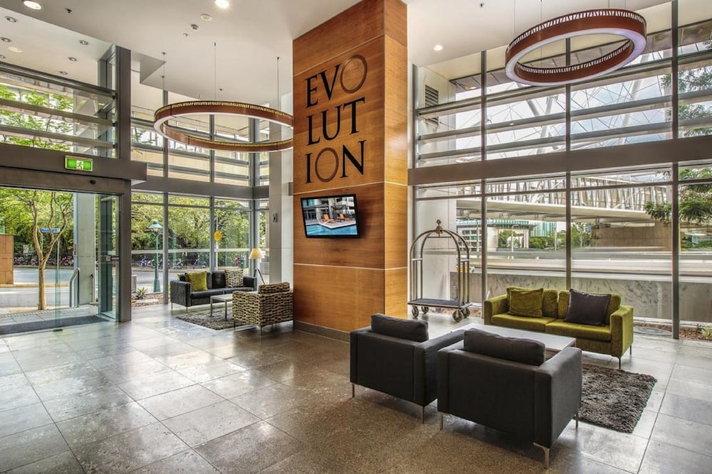 Evolution Apartments 64/76