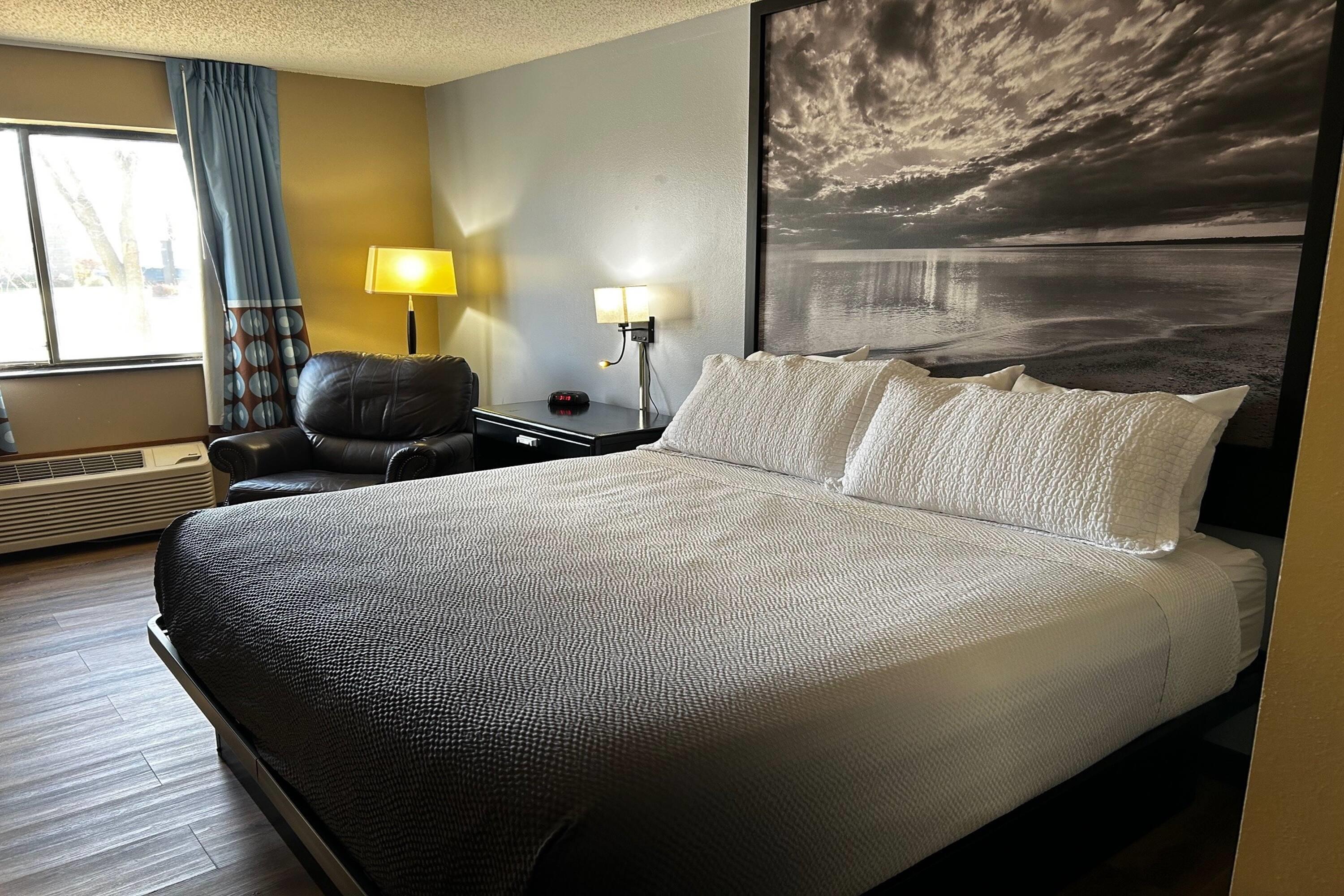 Room 1, Suite