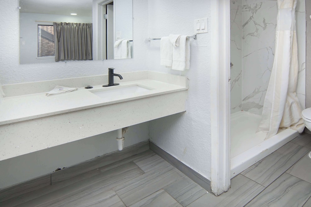 Motel6 Red Oak, TX - Dallas 36/37